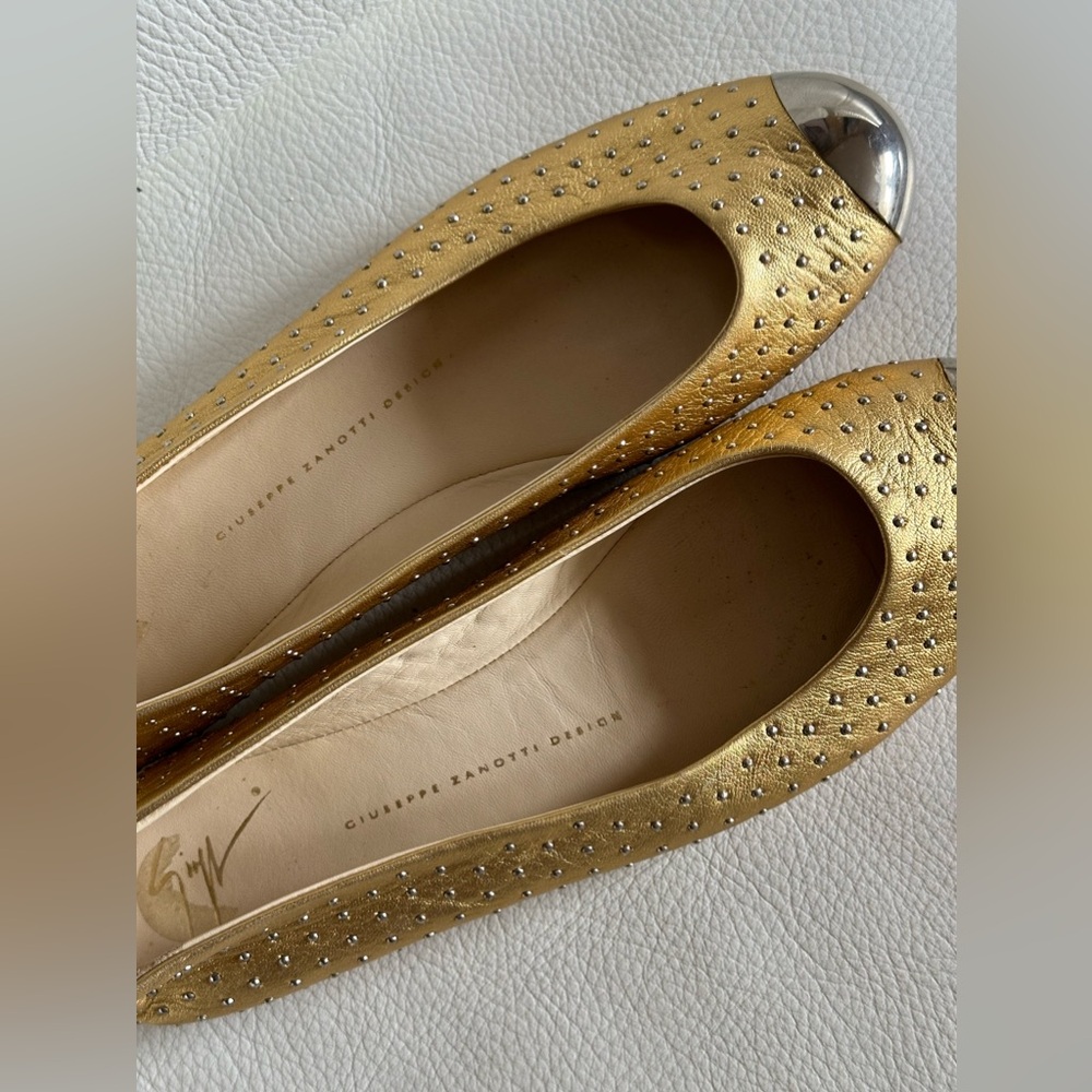 Rare GIUSEPPE ZANOTTI design Flats.s 38 1/2. Made in Italy.Very good Condition.